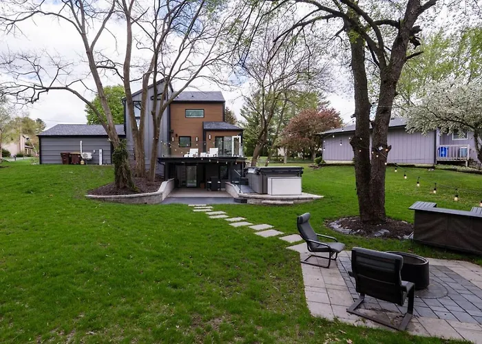Serene Oasis Near Rock River Holiday home *