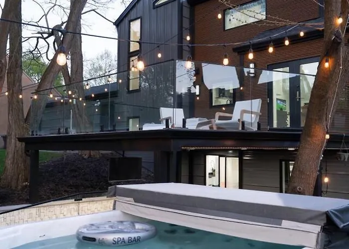 Serene Oasis Near Rock River Holiday home Rockford