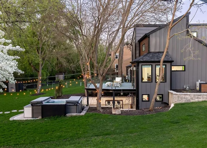 Serene Oasis Near Rock River Holiday home Rockford